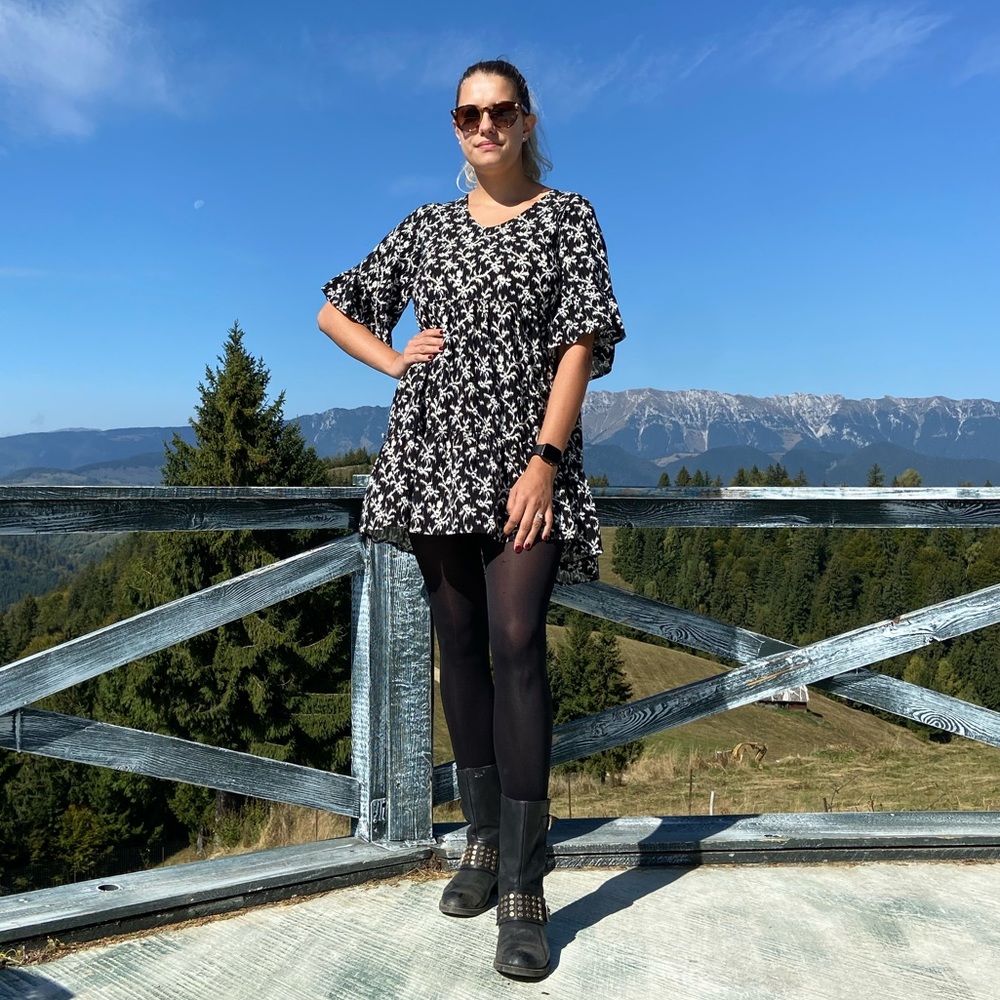 Meet your Posher, Alexandra